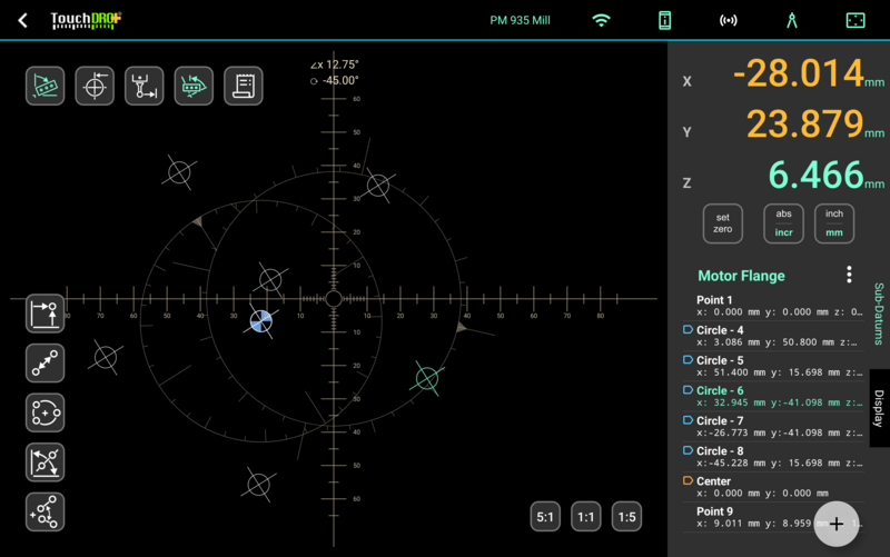 The graphical view with the measurement axes turned, showing the angle label, the protractor ring, and amber X and Y readouts