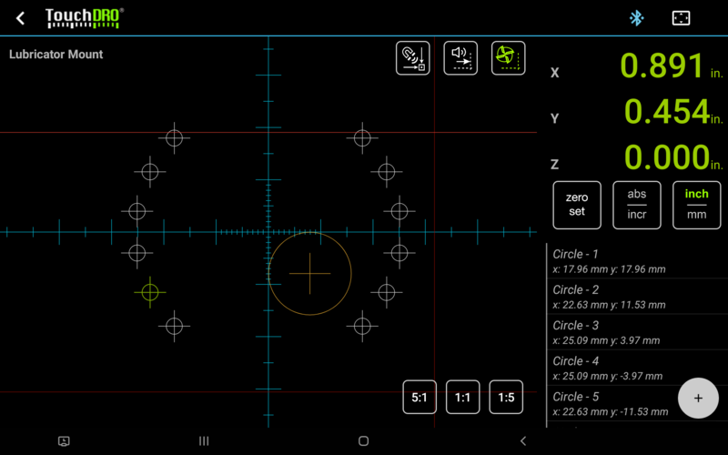 Guide lines in the graphical view, with the guide controls at the top right TouchDRO graphical view with a horizontal and a vertical guide line drawn in red and the guide controls at the top of the view