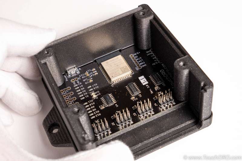 Back panel inserted into its slot Back panel inserted into its slot
