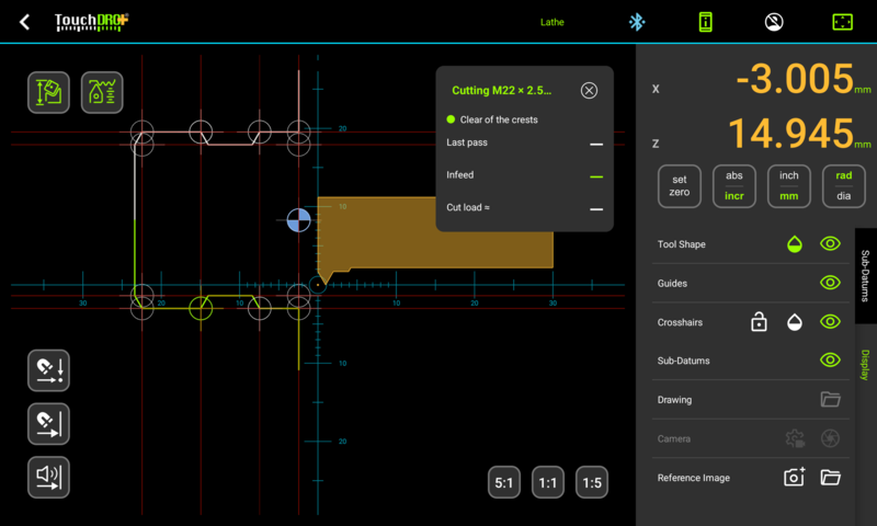 TouchDRO lathe graphical view with an internal M22 x 2.5 thread armed, the thread profile and threading bar drawn to scale, and the thread cutting card showing the status light, last pass, infeed, and cut load